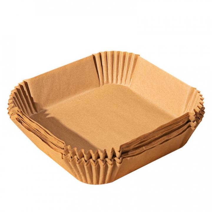 Pakke med firkantede brune bakepapirformer til airfryer